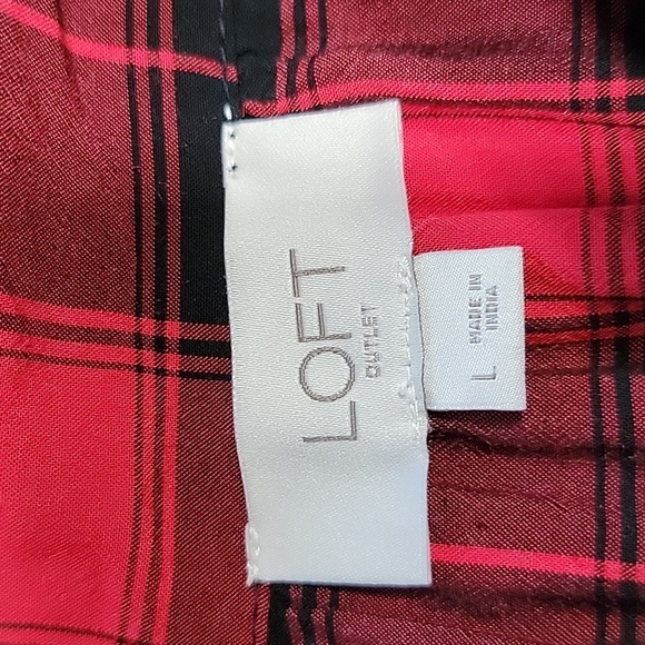Loft Size L Red & Black Plaid Popover Top, Long Sleeve, Gently Used Condition - Picture 11 of 13